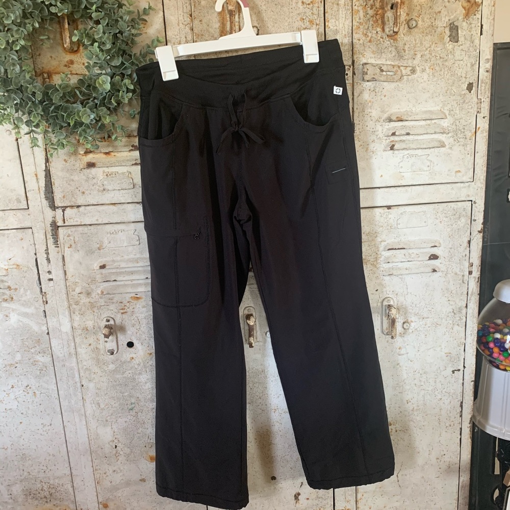 Cherokee infinity scrub pants petite